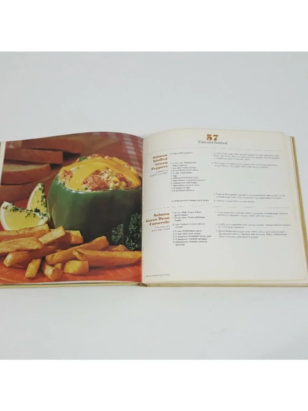Vintage Amana Radarange Microwave Oven Classic Cook Book CookBook Recipes 1975